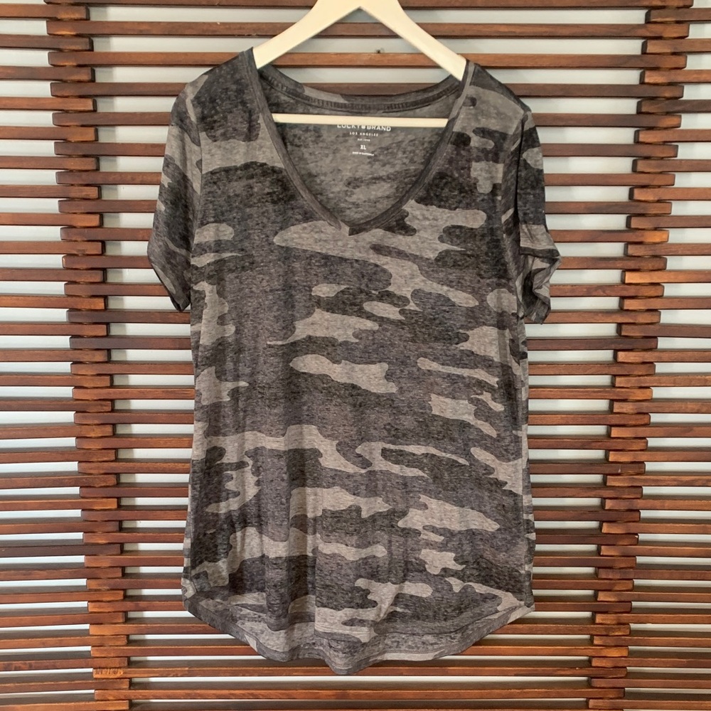 Lucky Brand Gray Camo V-Neck Tee